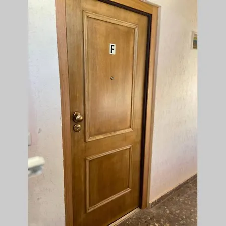 Ideal 1 Apartment *